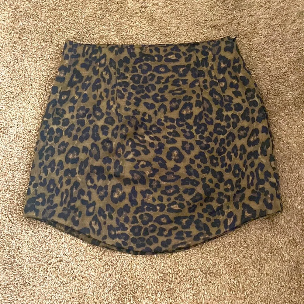 Zara | NWT Leopard Silky Effect Mini Skirt - Picture 2 of 4